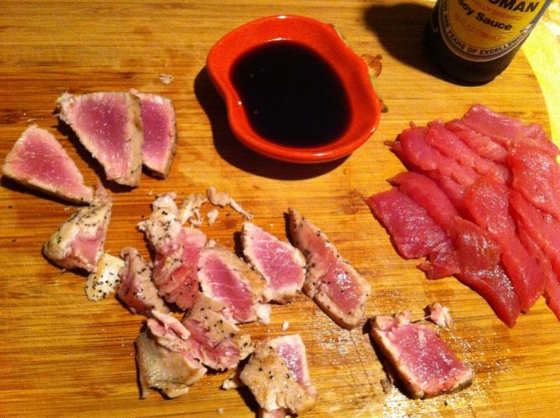 Yellowfin tuna sashimi (800x598)